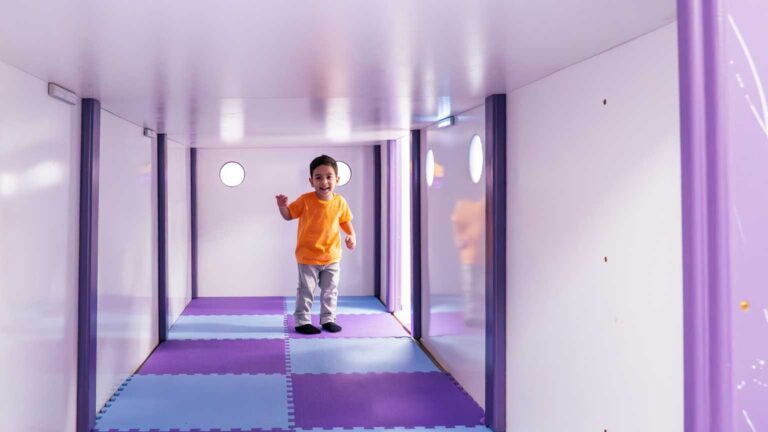 Early intervention for autism supporting sensory development in structured therapy environment